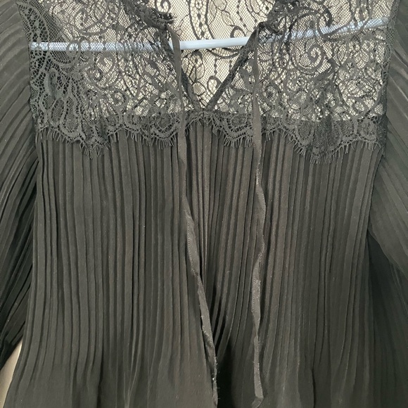 Maje Rockette Black Lace embroidered Peasant Shirt- EU size 1 1(US- S) - Picture 6 of 14